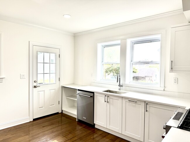 Photo - 109 Spring St