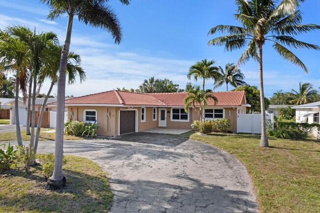 Photo - 2650 NE 22nd St