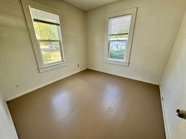 Photo - 1907 N Lafountain St