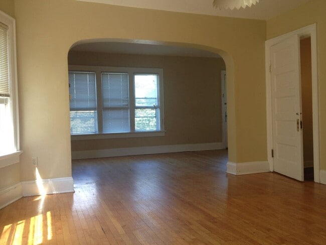 Photo - 2916 N Cramer St Unit Upper