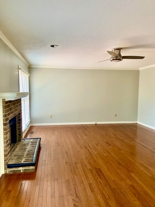 Photo - 1416 Berry Rd