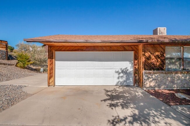 Photo - Charming 3-Bedroom Family Home in Orchard Mesa with Incredible Views!!!