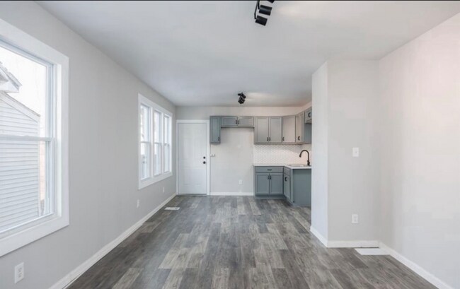 Photo - 11171 Charlemagne Ave Unidad 11171 Charlemagne Ave   A