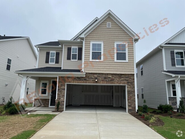 Building Photo - Spacious 4 Bedroom, 3 Bathroom Home w/ 2-C...