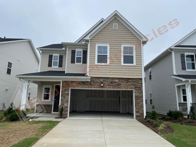 Spacious 4 Bedroom, 3 Bathroom Home w/ 2-C... - Spacious 4 Bedroom, 3 Bathroom Home w/ 2-C...