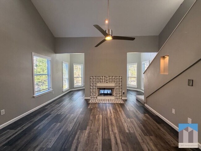 Photo - 133 McGill Park Ave NE Unit 133