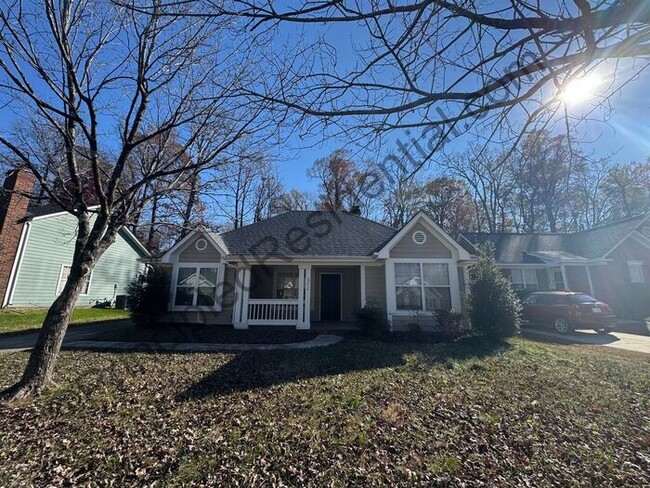 3 bedroom 2 bathroom home in Charlotte! - 3 bedroom 2 bathroom home in Charlotte!