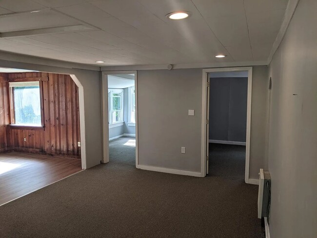 Photo - 1943 New Hackensack Rd Unit 1D