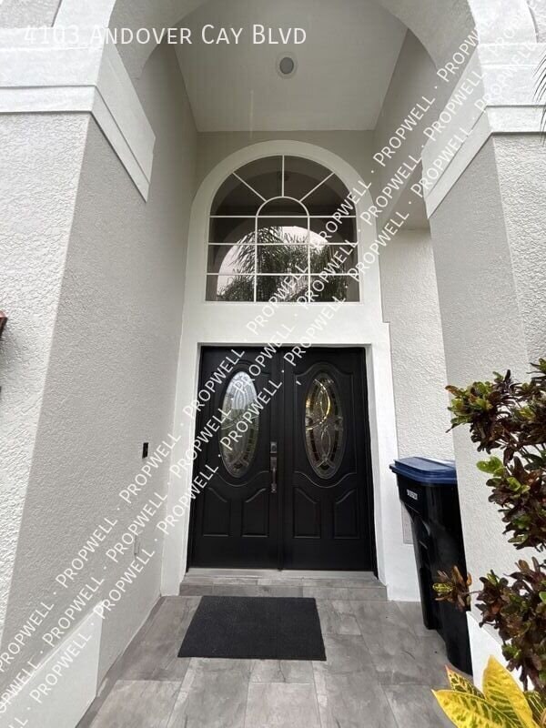 4103 Andover Cay Blvd