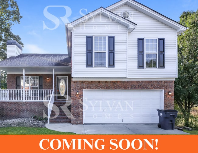 Building Photo - Spacious 5 bedroom home awaits you!