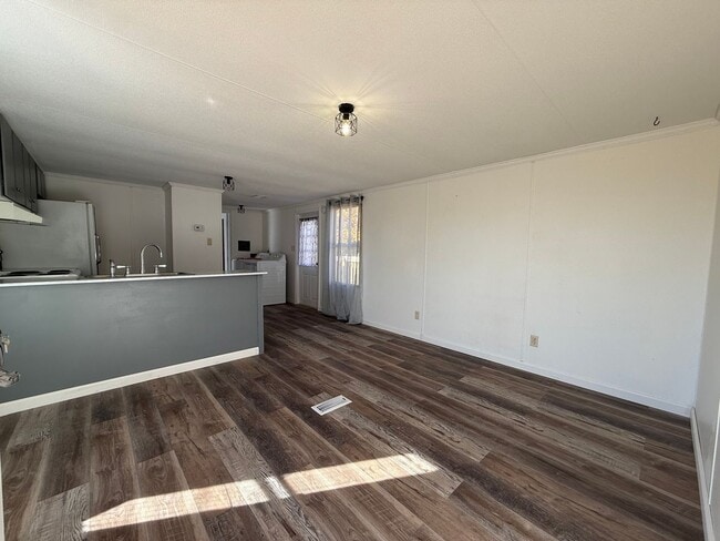 Photo - Newly remodeled 2 bedroom 1 bathroom mobil...