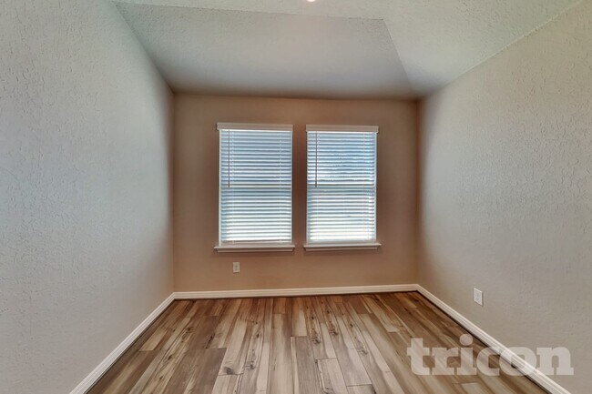 Photo - 13542 Paxton Blvd