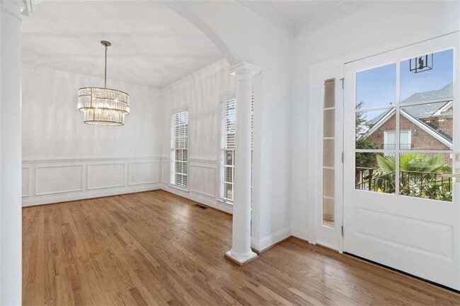 Photo - 1711 Summit Glen Ln NE