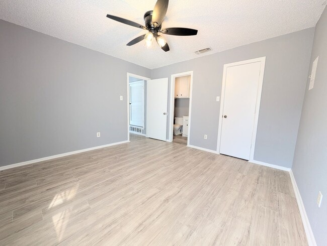 Photo - 6108 37th St Unit A