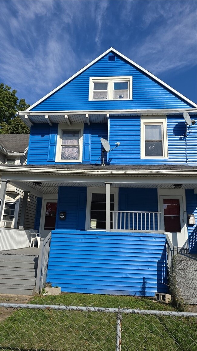 Photo - 388 Genesee St