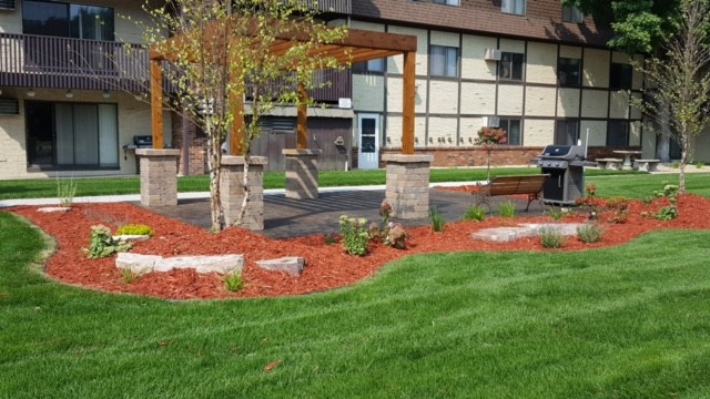 Grilling Area - Oaks at Bentonshire Apartments