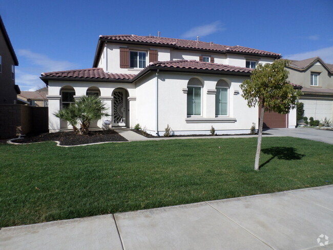 Building Photo - Menifee Lovely 4 bedroom 2 bath 2 Story Home