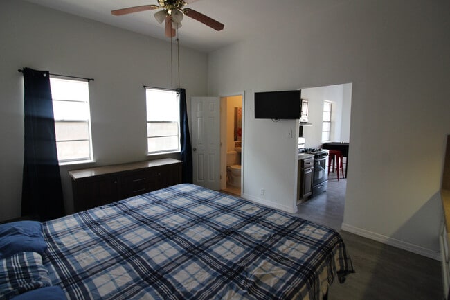 Photo - 1408 Arizona Ave Unit B