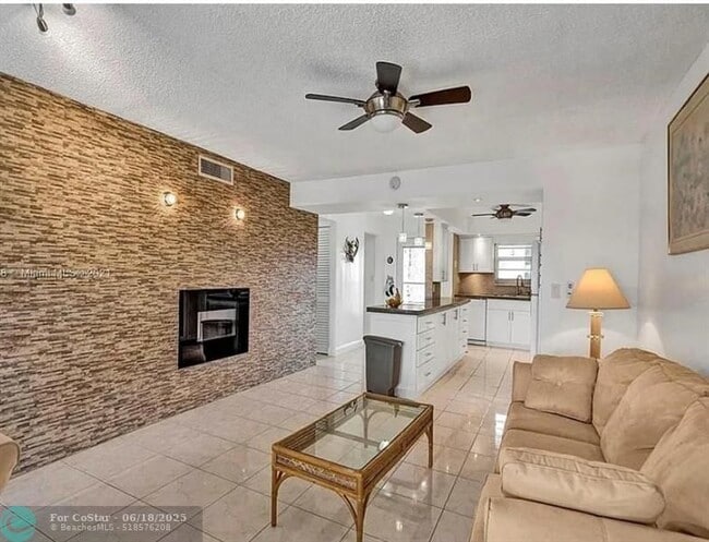 Photo - 5860 NW 44th St Unit 815