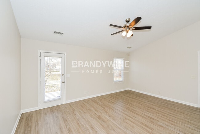 Photo - 1138 Melvin Dr