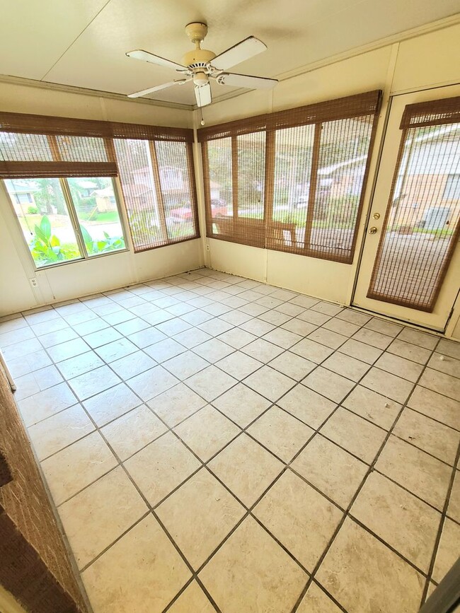 Photo - 2315 Pine Crest Dr