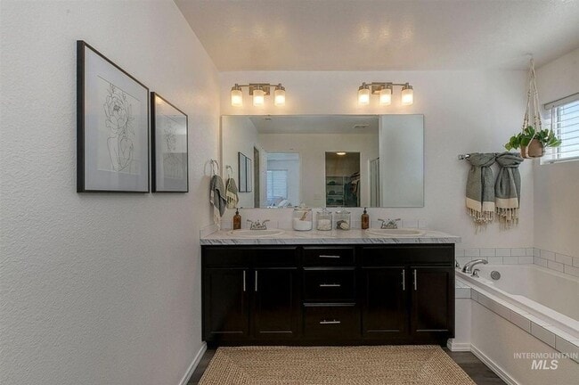 Photo - Large 5 Bedroom 3 Bath Home in Meridian _ Dog Friendly!
