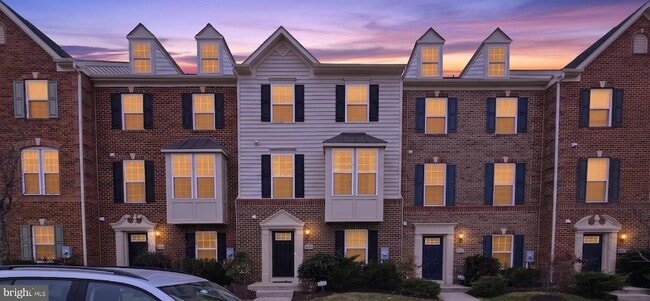 Building Photo - 5363 S Center Dr