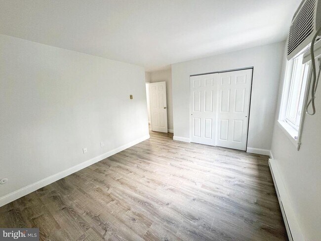 Photo - 400 Campbell Cir