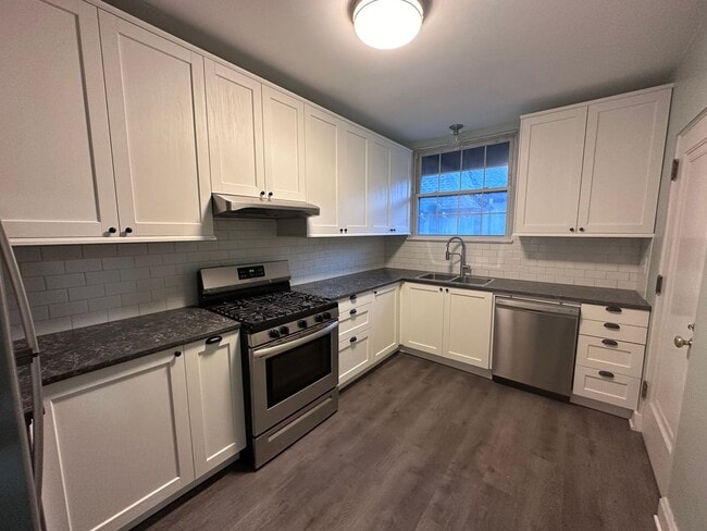 2921 Sunset Blvd Unit 2