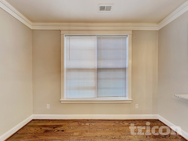 Photo - 150 E Morehouse Ave