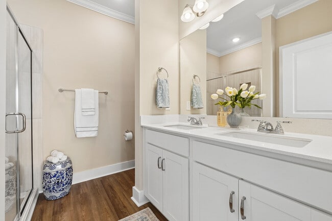 Apartamentos Indigo Cove — foto de la comunidad