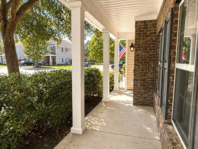 Photo - 121 Mission Way