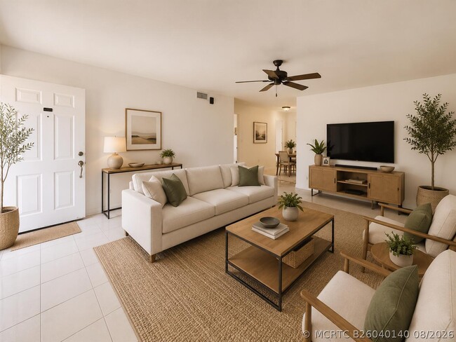 Building Photo - 10350 SW 220th St Unit 253