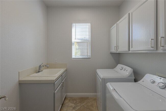 Photo - 1353 River Spey Ave