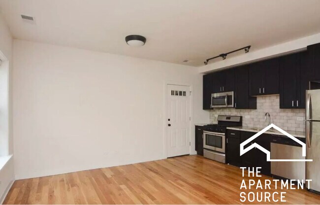 Photo - 2203 W Eastwood Ave Unidad 1NE