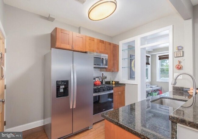 Photo - 116 V St NW