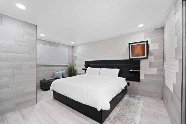 Photo - 8743 Thomas Dr Unit FL2-ID1354991P