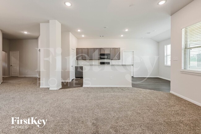 Photo - 14775 Country Club Dr