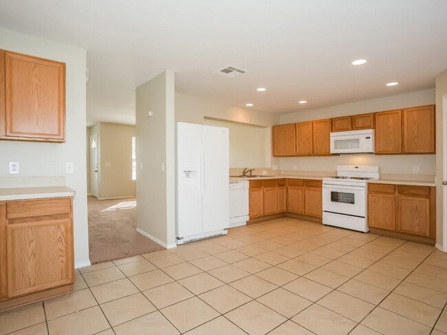 Photo - 914 Eagles Glide Dr