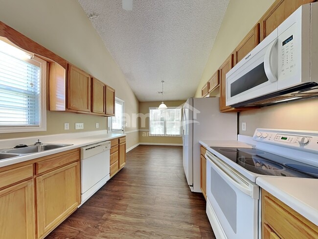 Photo - 213 Fiddlers Knoll Ct