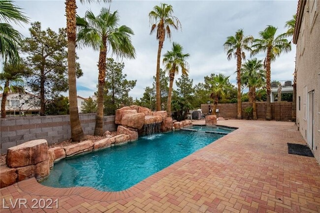 Photo - 2116 Rhonda Terrace