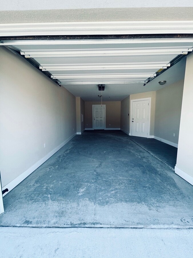 Photo - 716 Plum Ln Casa Adosada