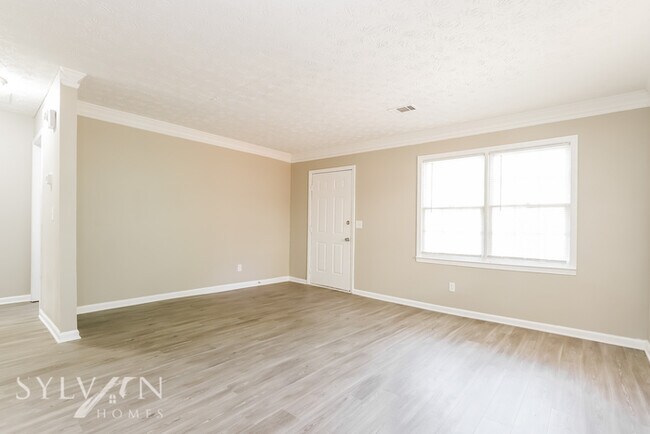 Photo - The living is easy in this 2 bedroom duplex