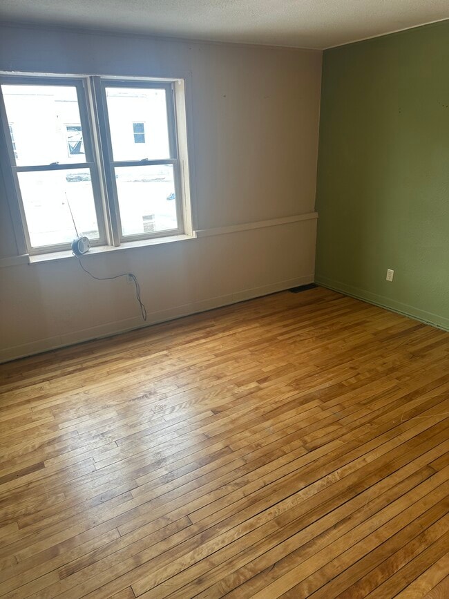 543 Blackhawk Blvd Unit 3-bed