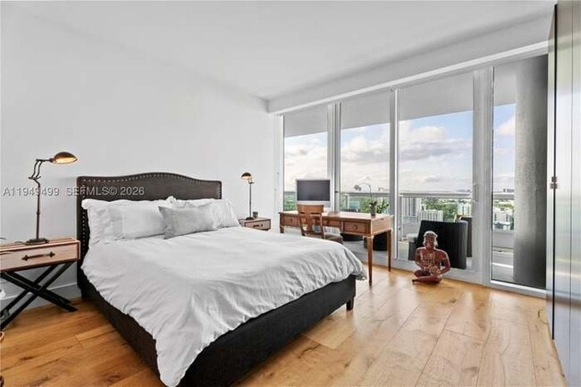 Photo - 1643 Brickell Ave