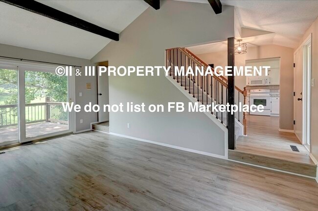 Photo - 573 NW Valleybrook Rd