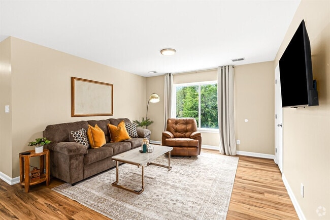 Building Photo - 18425 Mesle St Rental