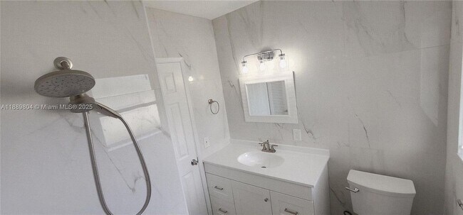 Photo - 200 NW 9th St