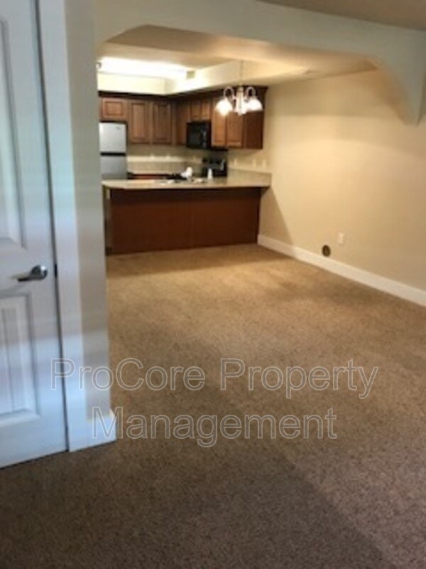 Photo - 9965 W Rosecroft Ct Unidad 103