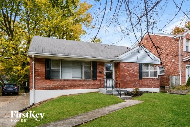 Photo - 1085 Colby Ave